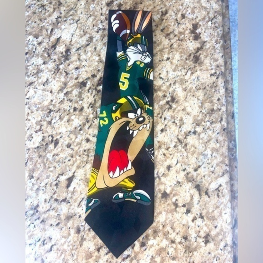 Vintage Looney Tunes Mania 1996 Silk Mens Tie Bugs Bunny Taz Football